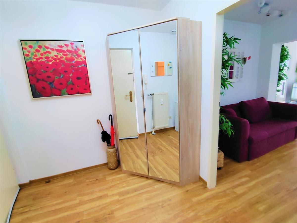 Bodensee Friedrichshafen City Apartment "Lara" Exteriör bild